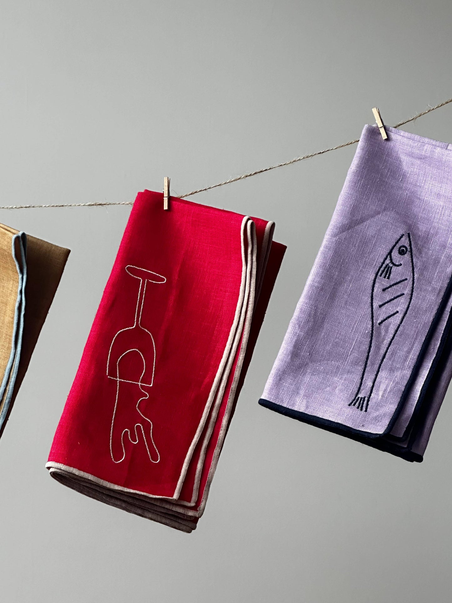 Maegen - Linen Blend Napkins - Fish (Set of 2)