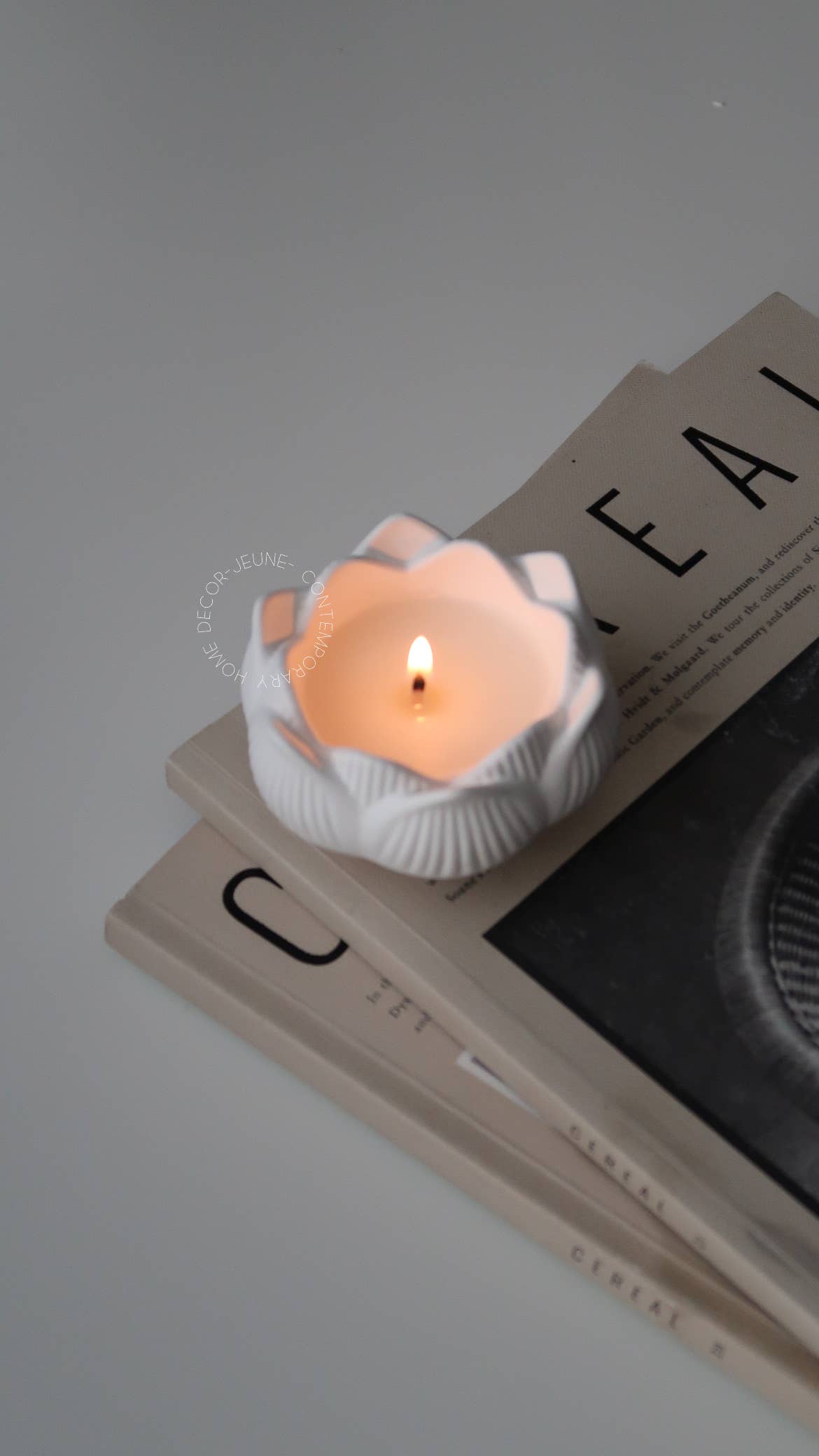 Jeune Home - Lotus scented candle