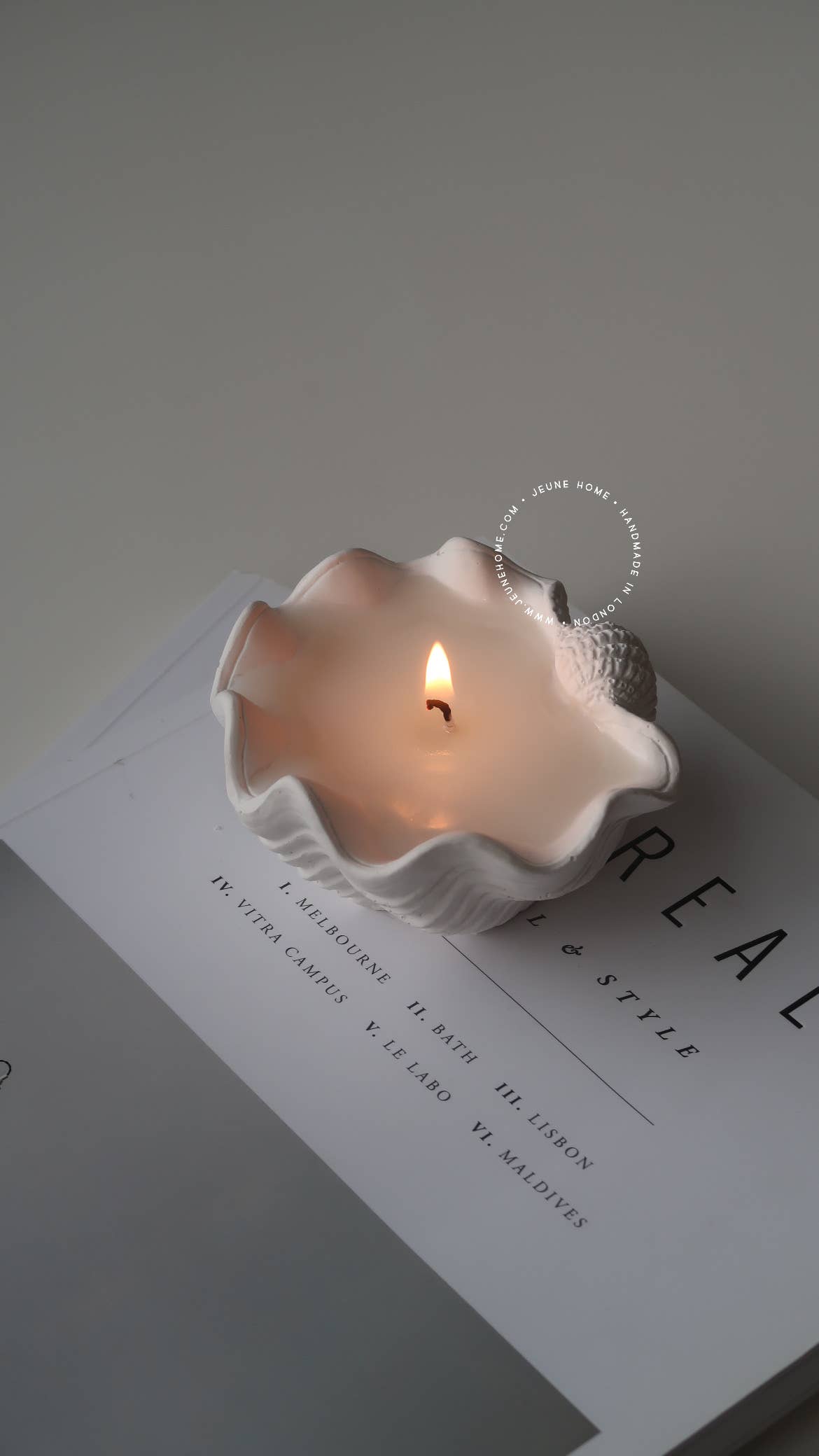 Jeune Home - Mini clam shell scented candle