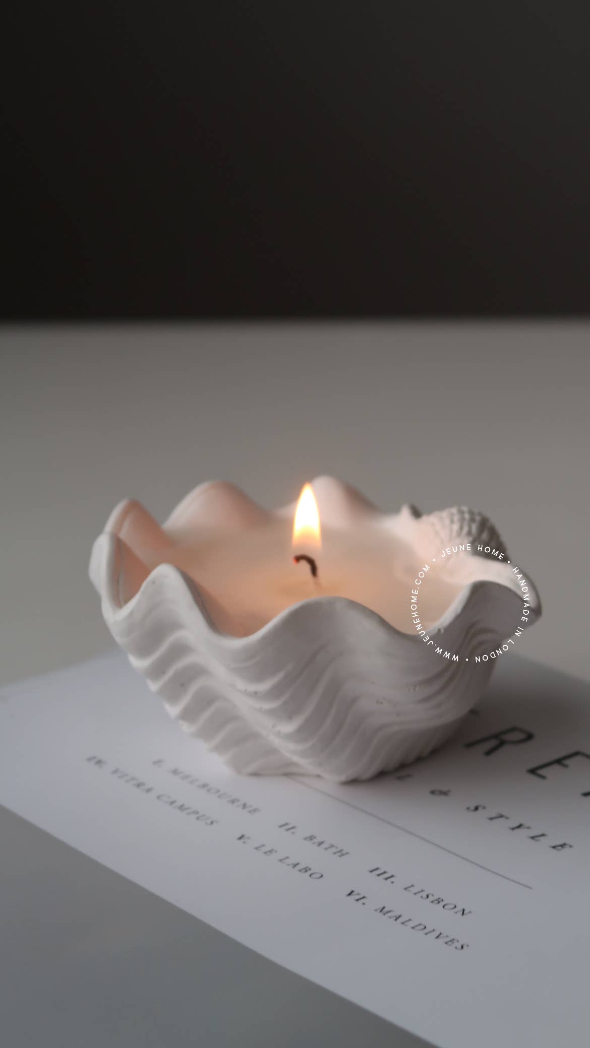 Jeune Home - Mini clam shell scented candle