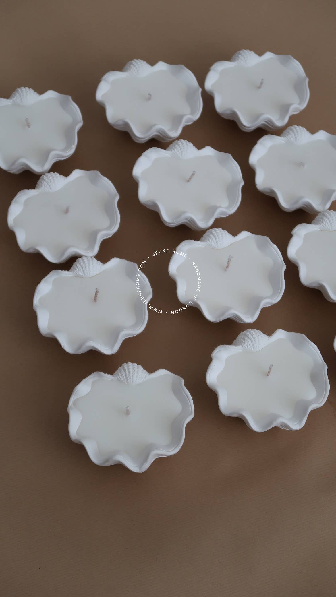 Jeune Home - Mini clam shell scented candle