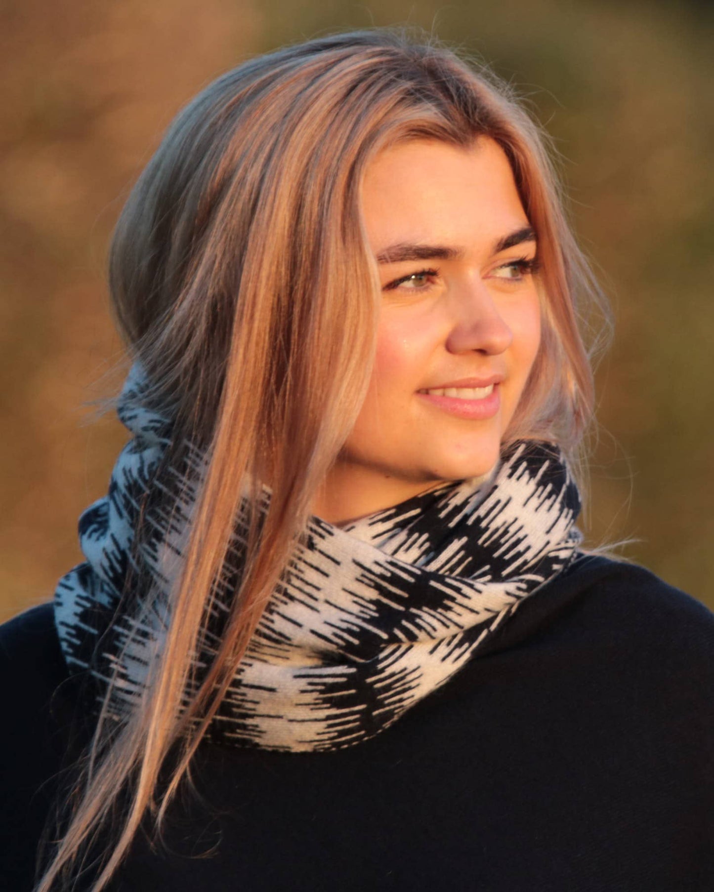 Cadenza Italy Ltd - Cashmere Blend Wave Snood