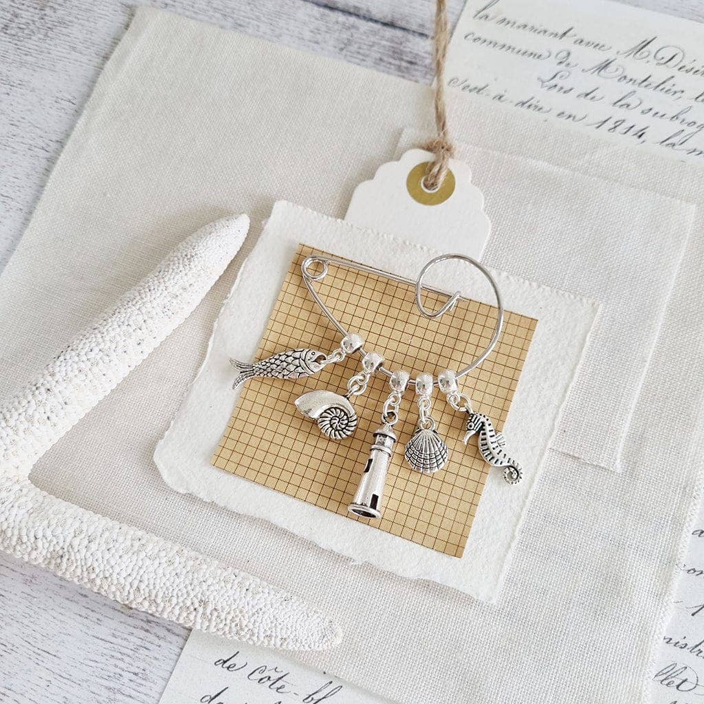 Zamsoe - Seaside Swirl Pin Charm Brooch