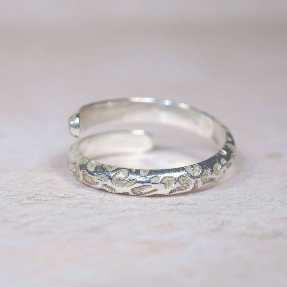 Lucy Kemp Jewellery - Sterling Silver Leopard Print Wrap Around Thumb Ring