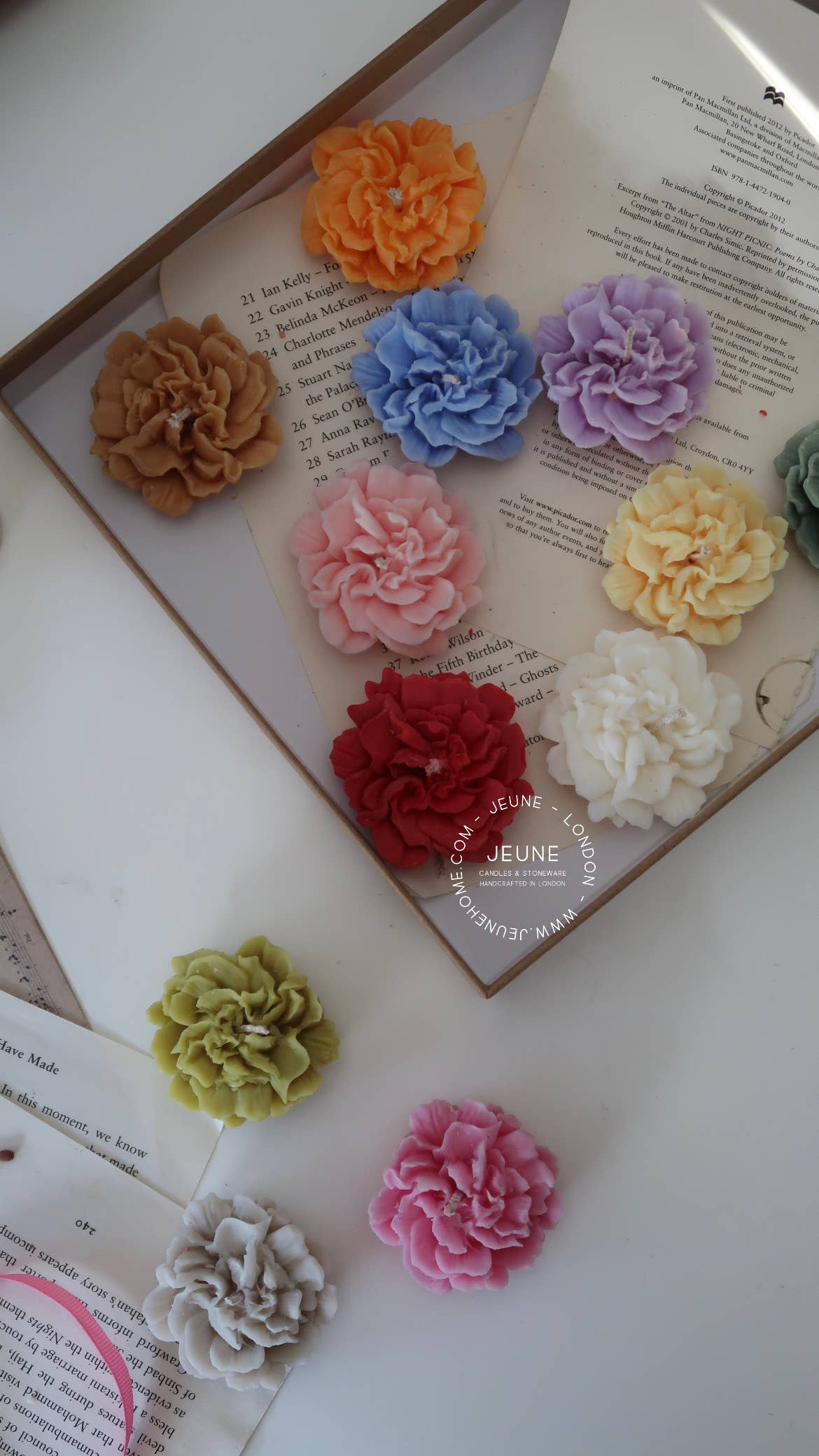 Jeune Home - Carnation blossom candle