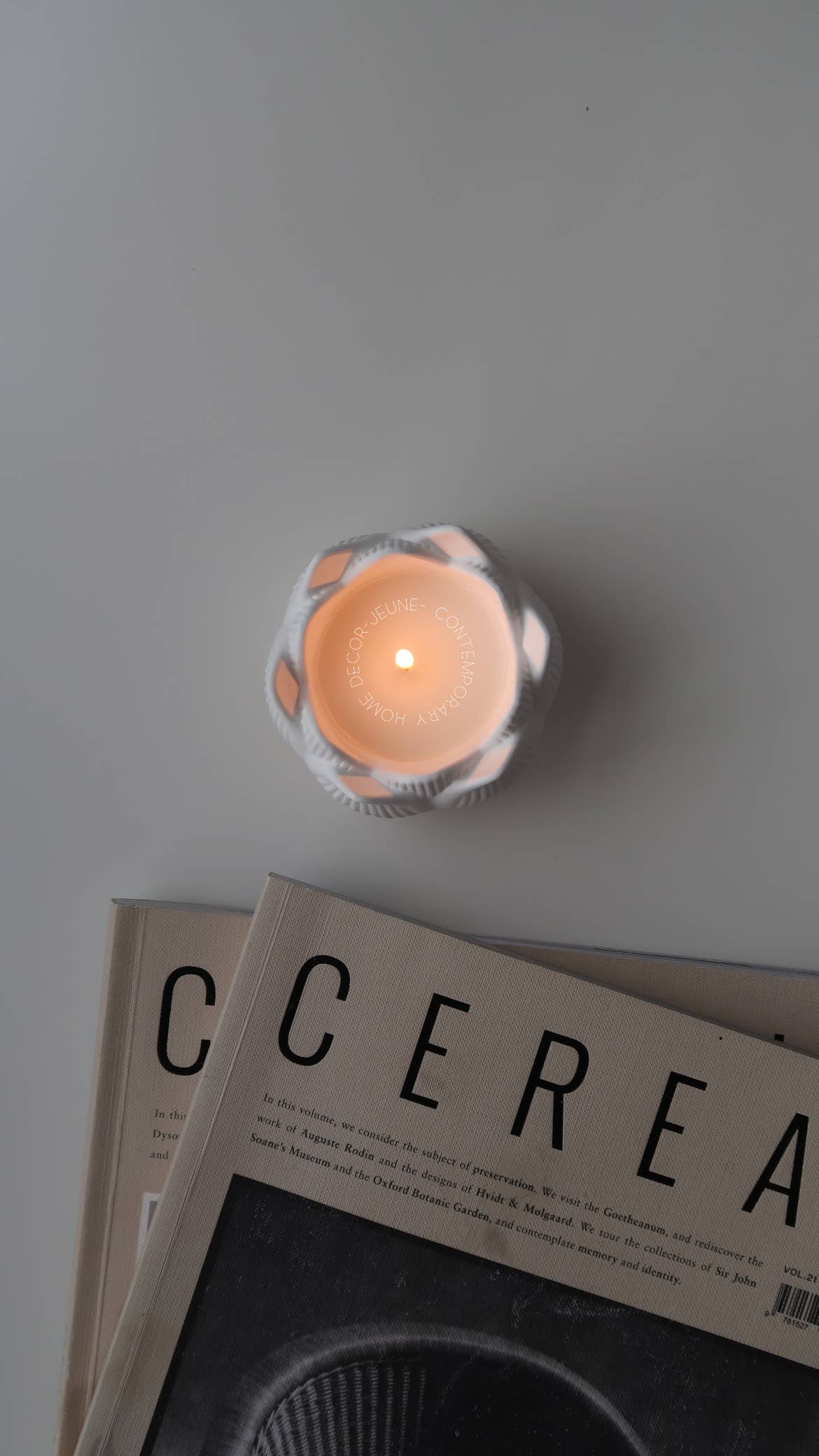 Jeune Home - Lotus scented candle