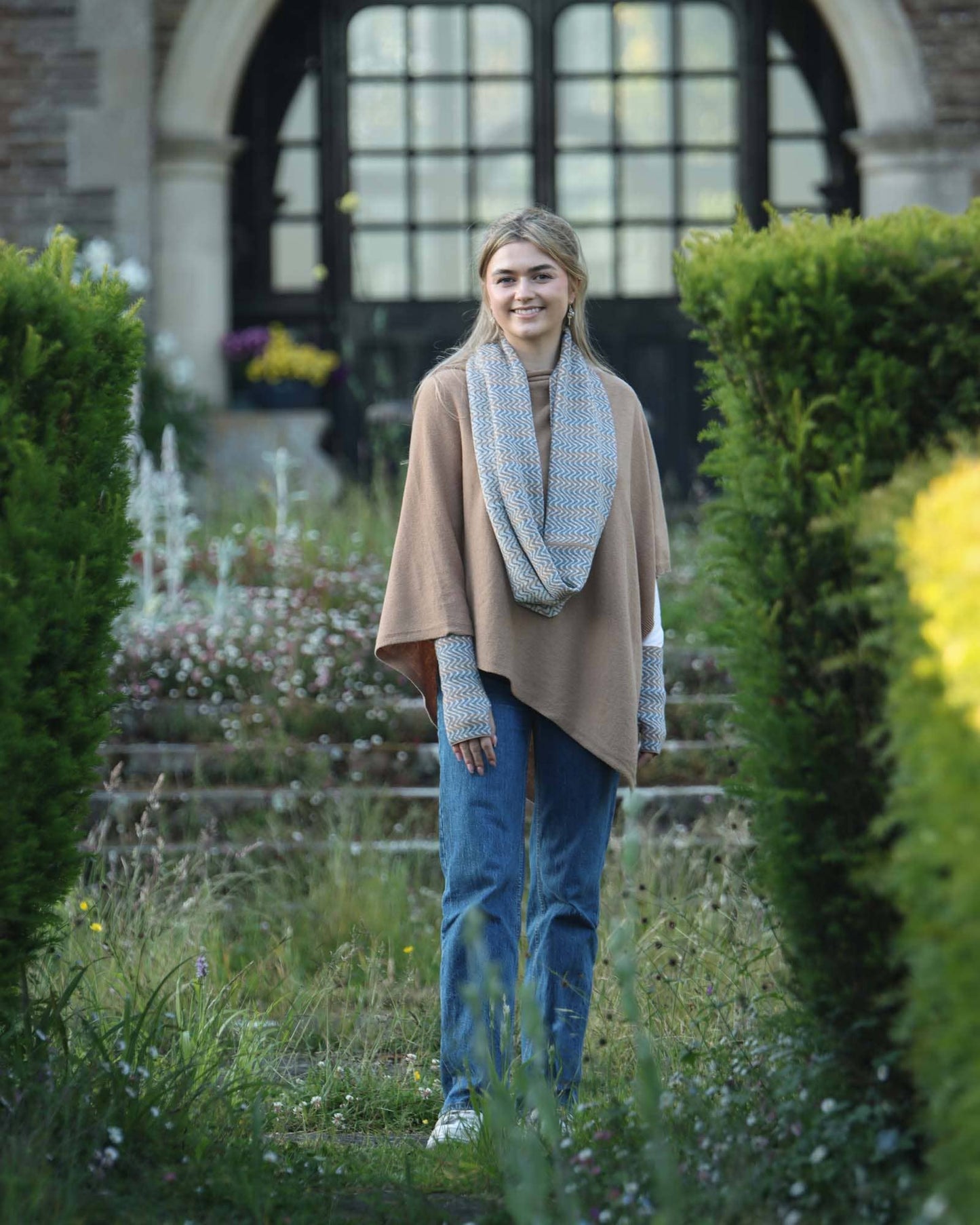 Cadenza Italy Ltd - Cashmere Blend Ripple Snood