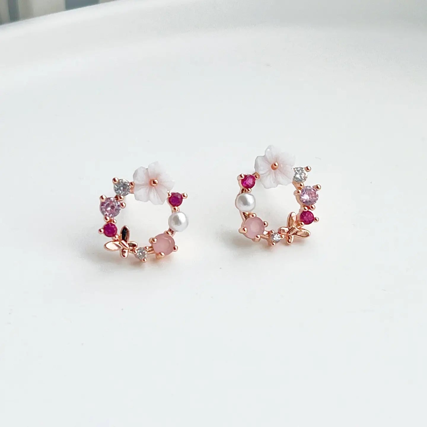 Ninaouity - Rose Gold Wreath Stud Earrings - Flower Pink Zircon Crystal