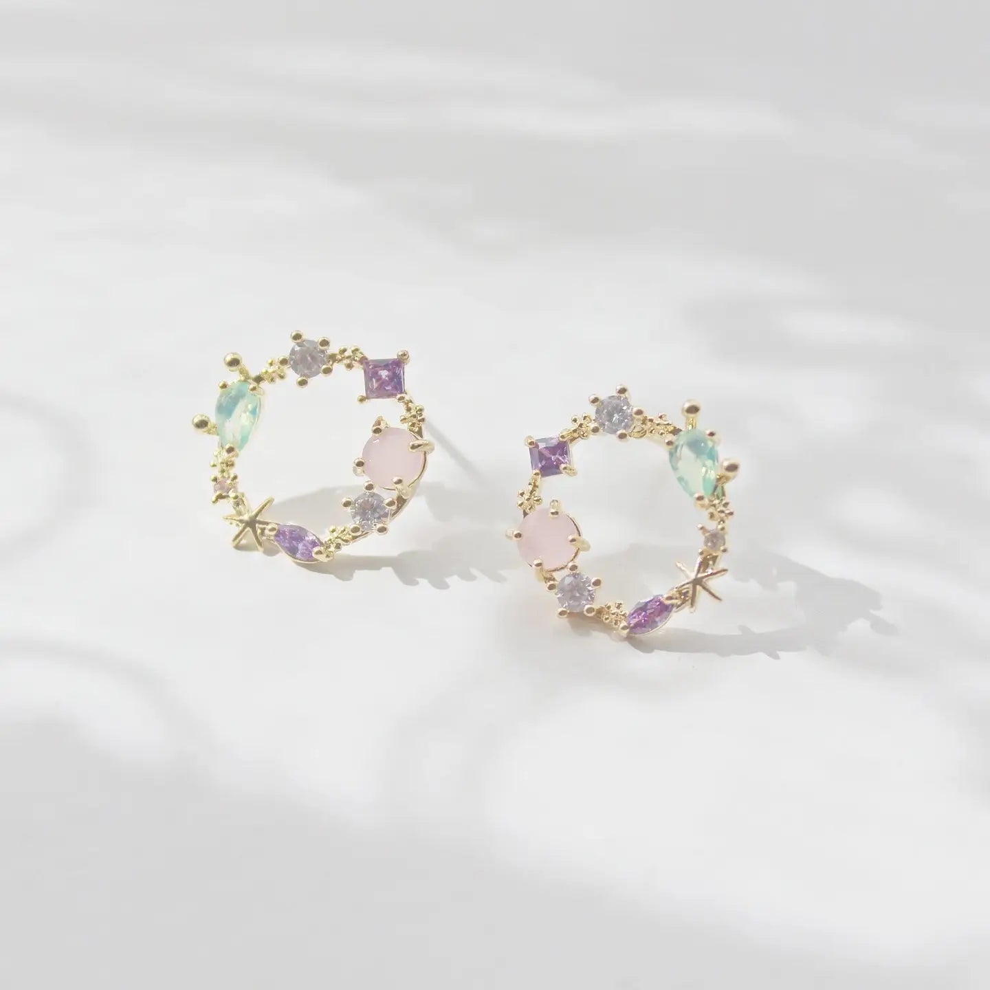 Ninaouity - Gold Summer Sea Treasures Seashell and Starfish Earrings