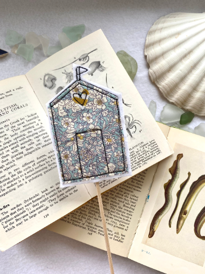 Girl Friday Embroidery - Beach hut decoration