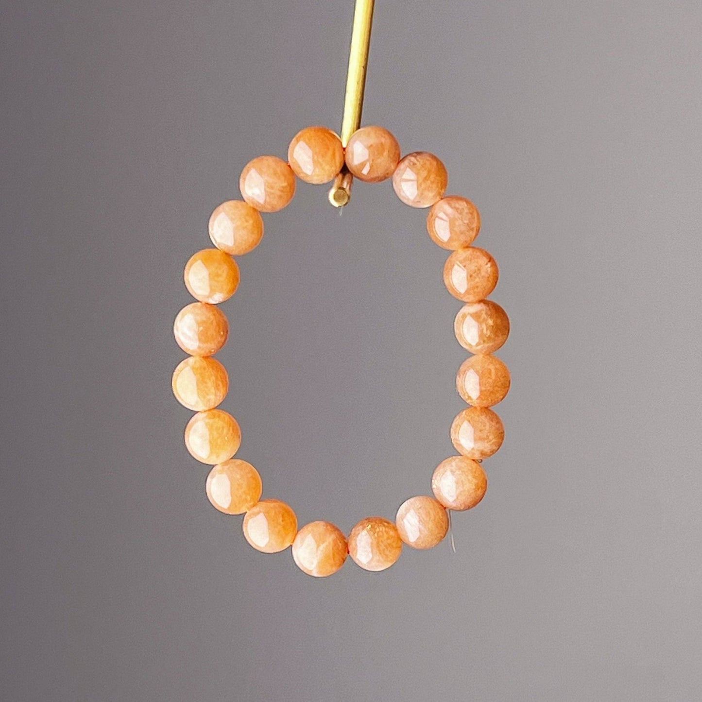 Ninaouity - Crown Chakra Peach Moonstone Crystal Bracelet