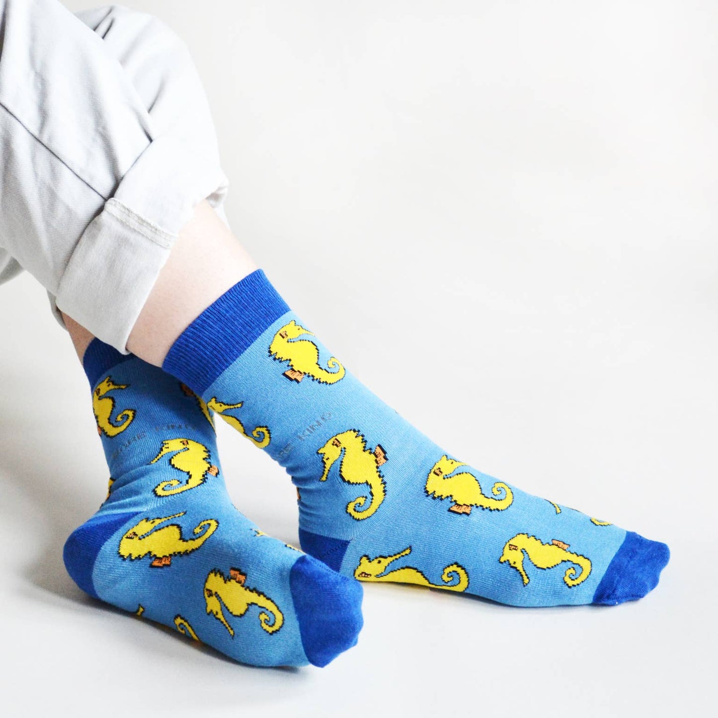 Seahorse Socks | Bamboo Socks | Light Blue Socks: UK Adult 4-7 / Single Pair / Seahorses