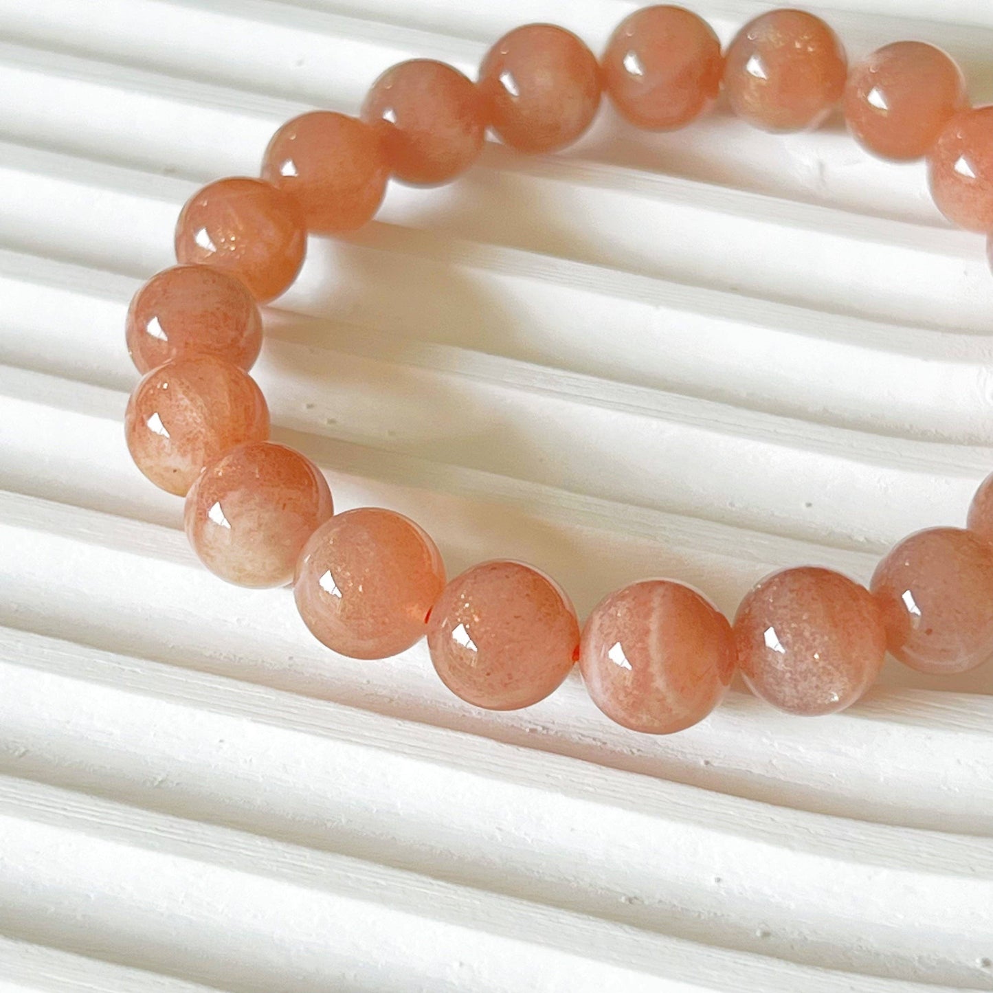 Ninaouity - Crown Chakra Peach Moonstone Crystal Bracelet