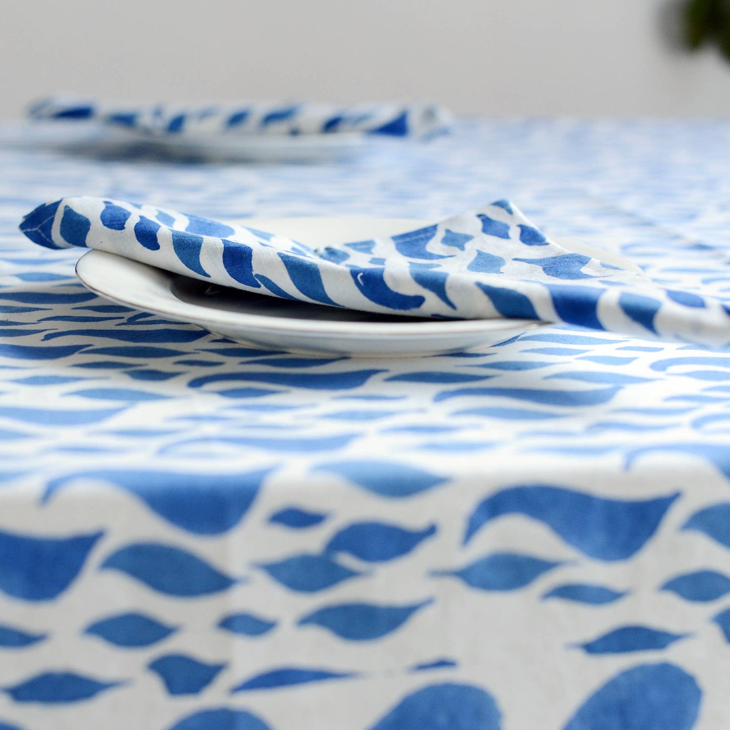 Blue & White Company Seabreeze Tablecloth