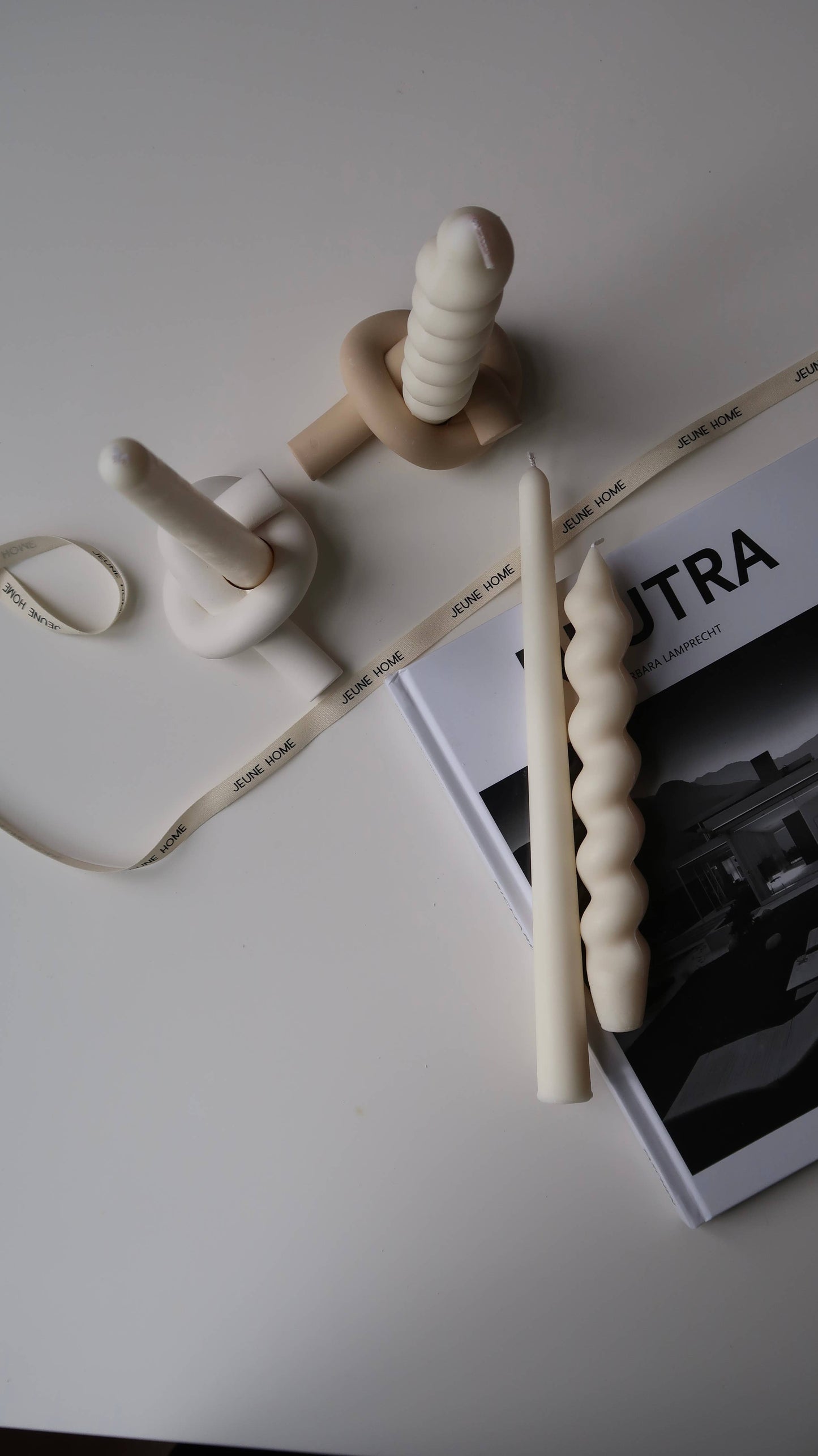 Jeune Home - Knot Candlestick Holder