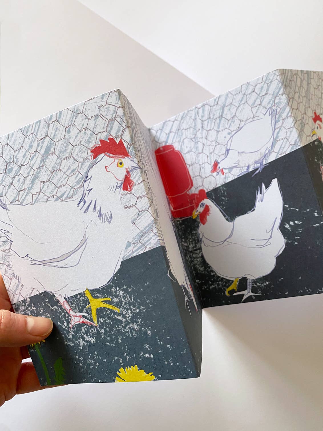 Esther Kent Design - Garden Hens Concertina Card