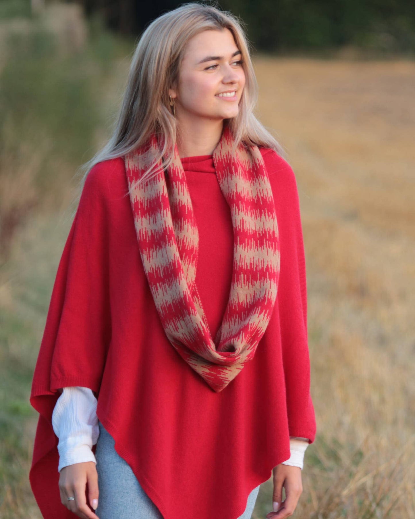 Cadenza Italy Ltd - Cashmere Blend Wave Snood