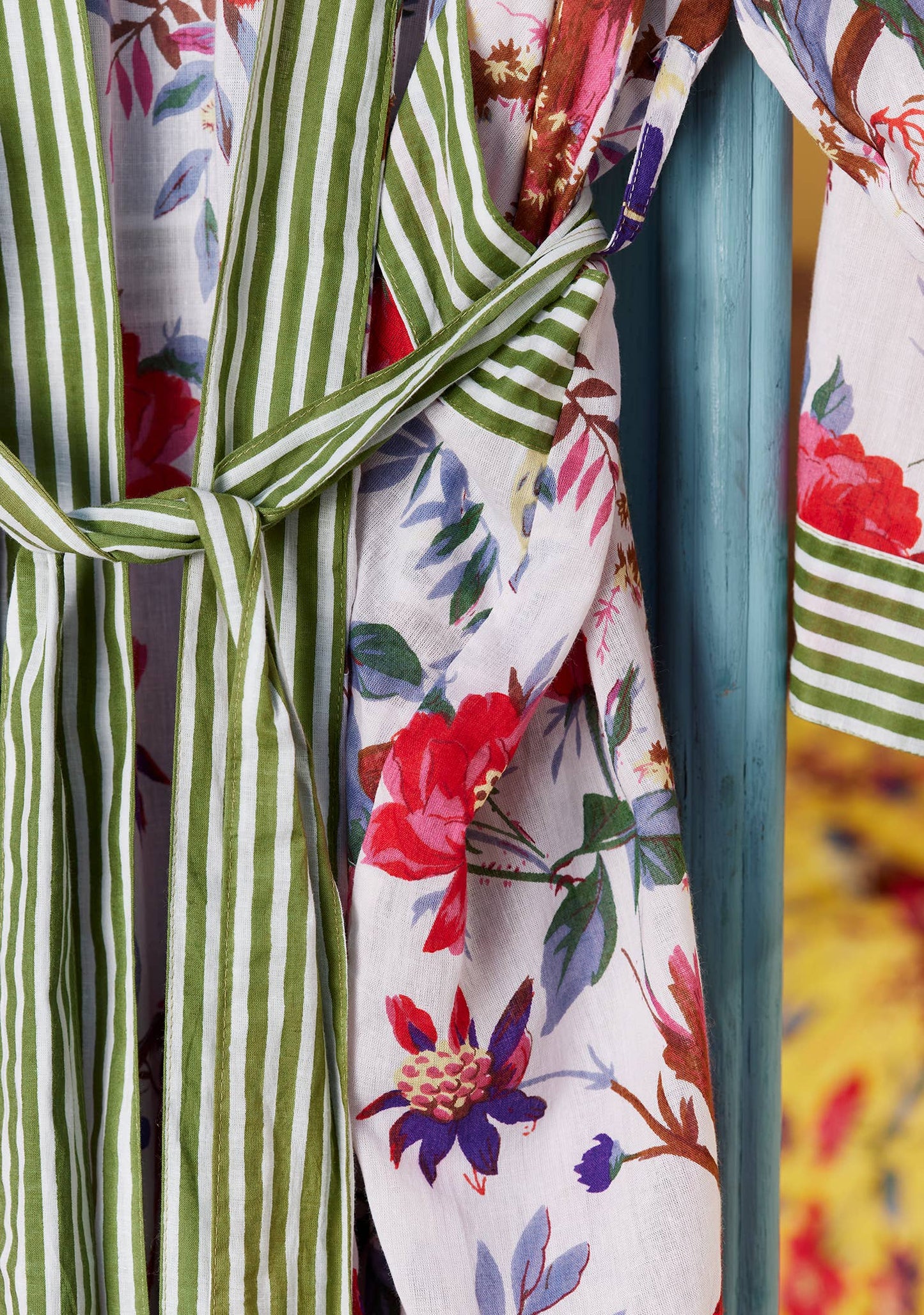 Namaste - Bird Of Paradise Dressing Gown - White