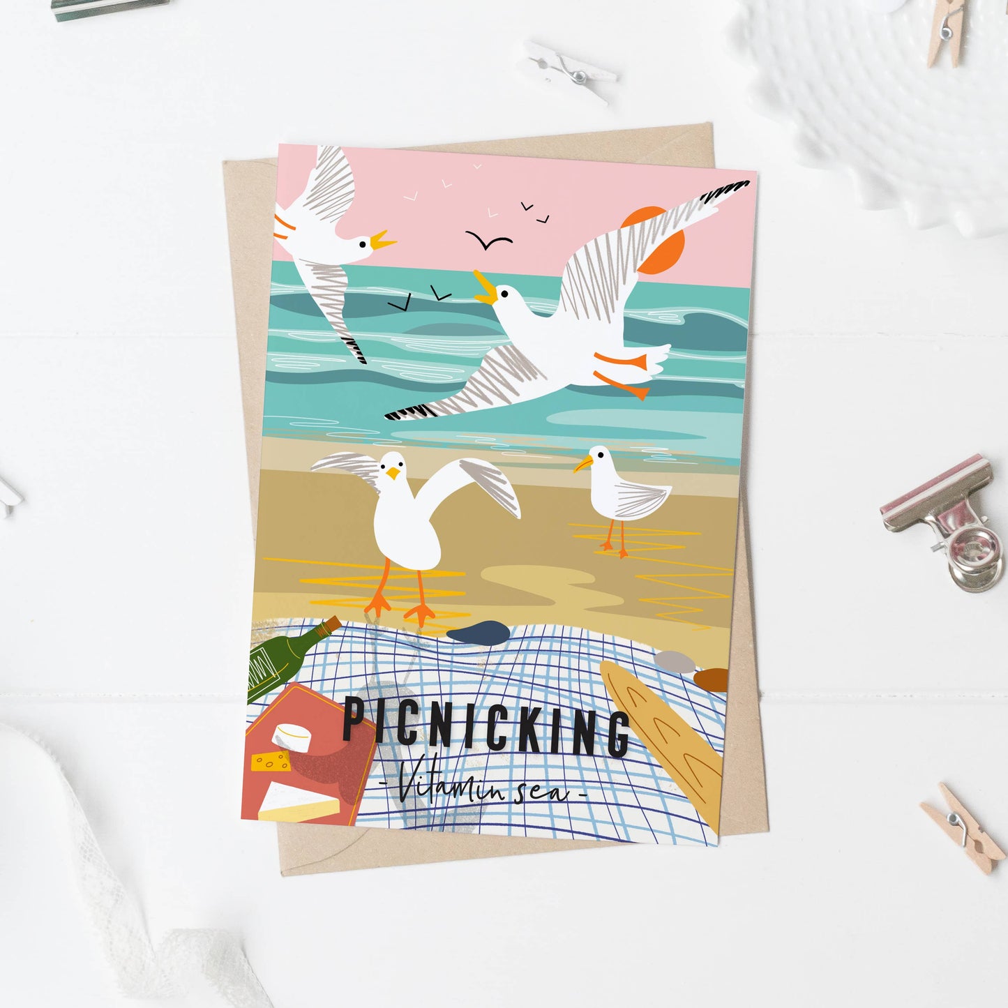 Onneke - Pinicking Coastal card seaside greeting card seagull cards