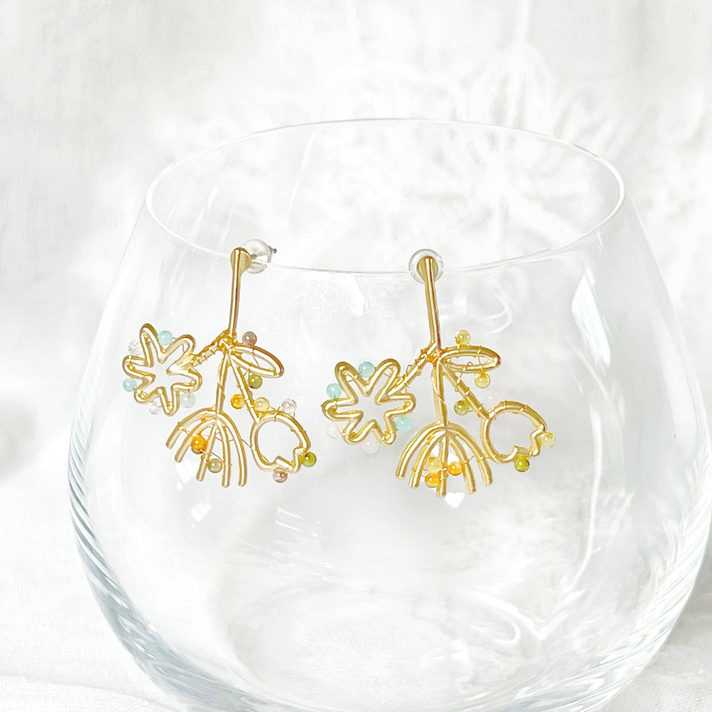 Ninaouity - Mini Gemstones on Gold Wildflower Bouquet Earrings