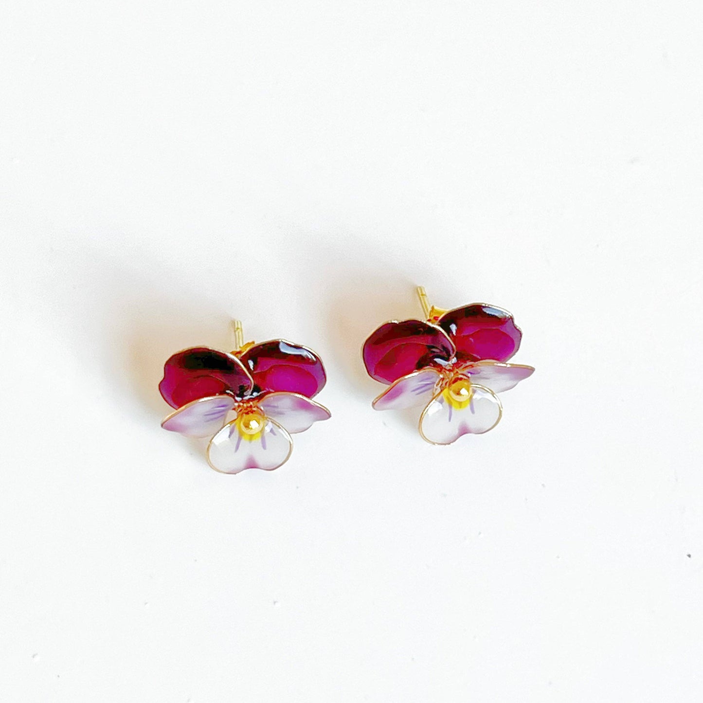 Ninaouity - Handmade Purple Pansy Flower Earrings