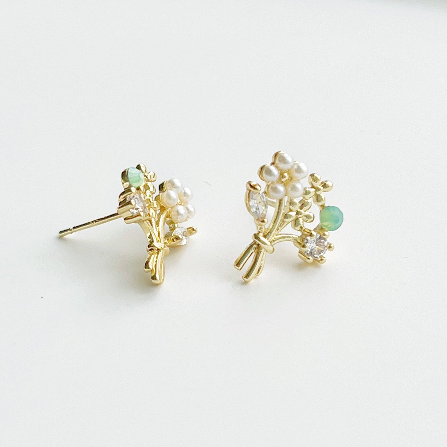 Ninaouity - Gold Flower Banquet with Pearl and Green Crystal Earrings