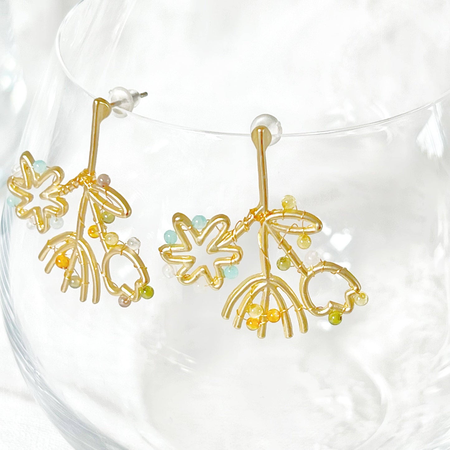 Ninaouity - Mini Gemstones on Gold Wildflower Bouquet Earrings