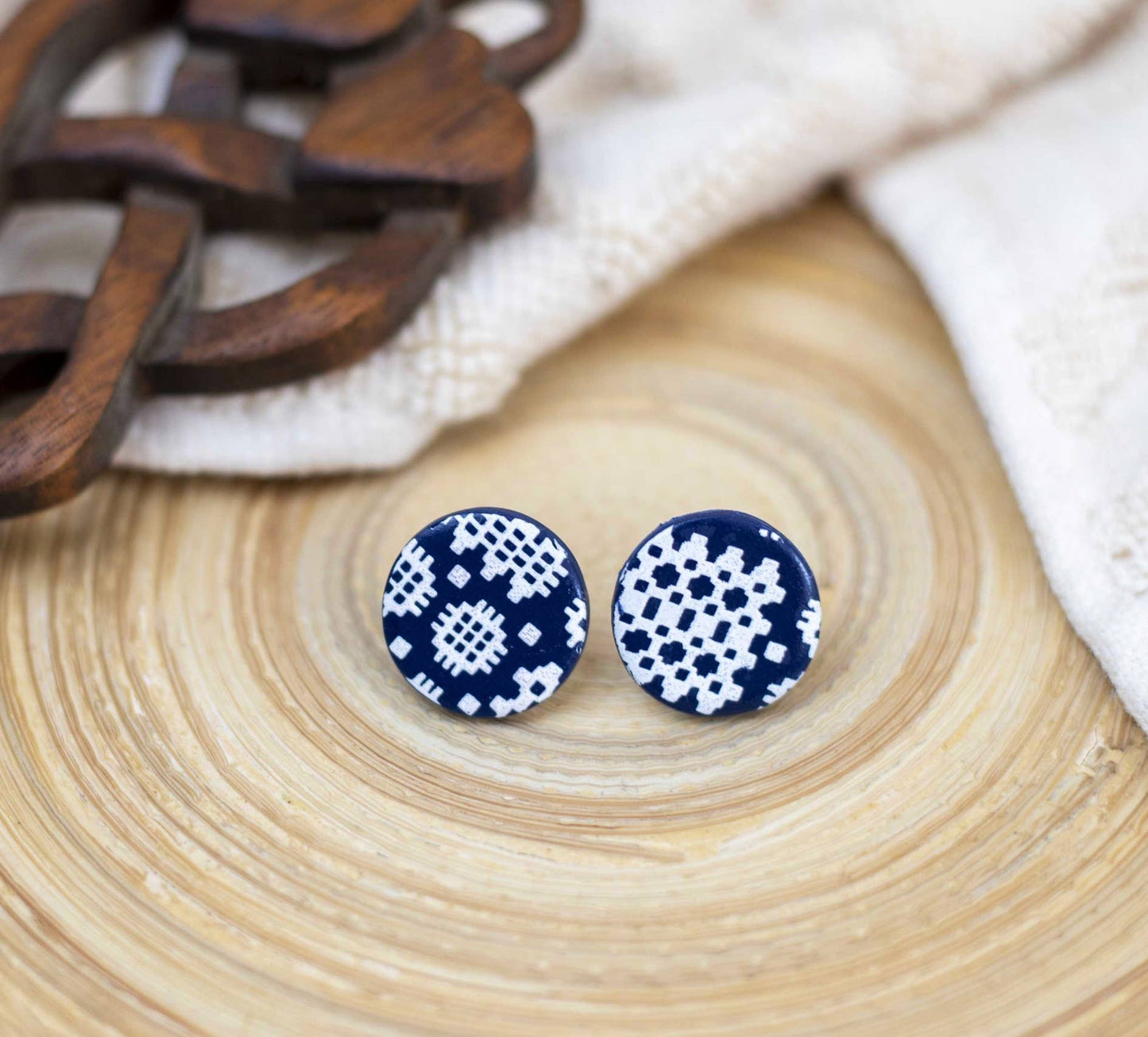 Single Welsh blanket studs: Grey