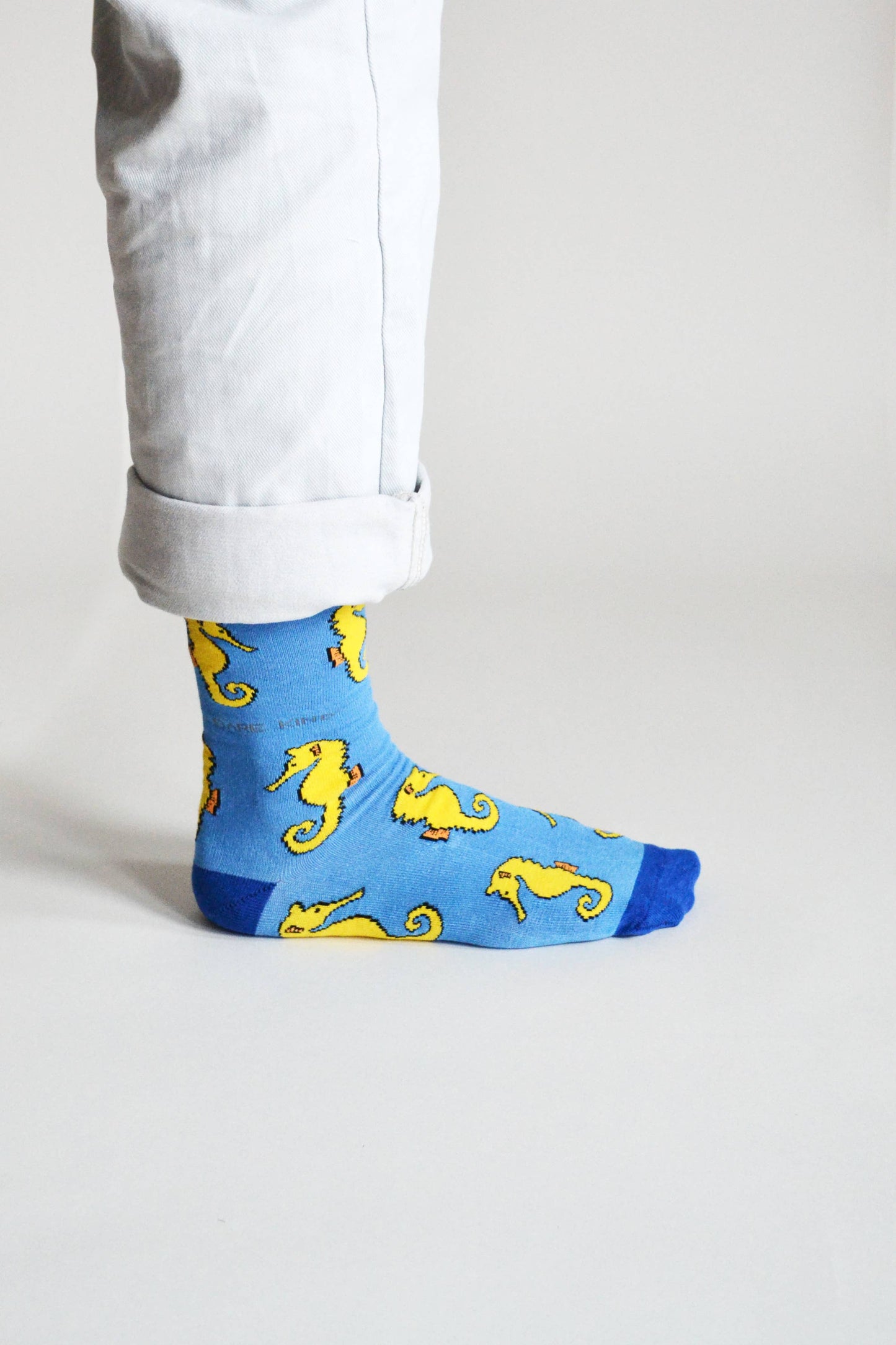 Seahorse Socks | Bamboo Socks | Light Blue Socks: UK Adult 4-7 / Single Pair / Seahorses