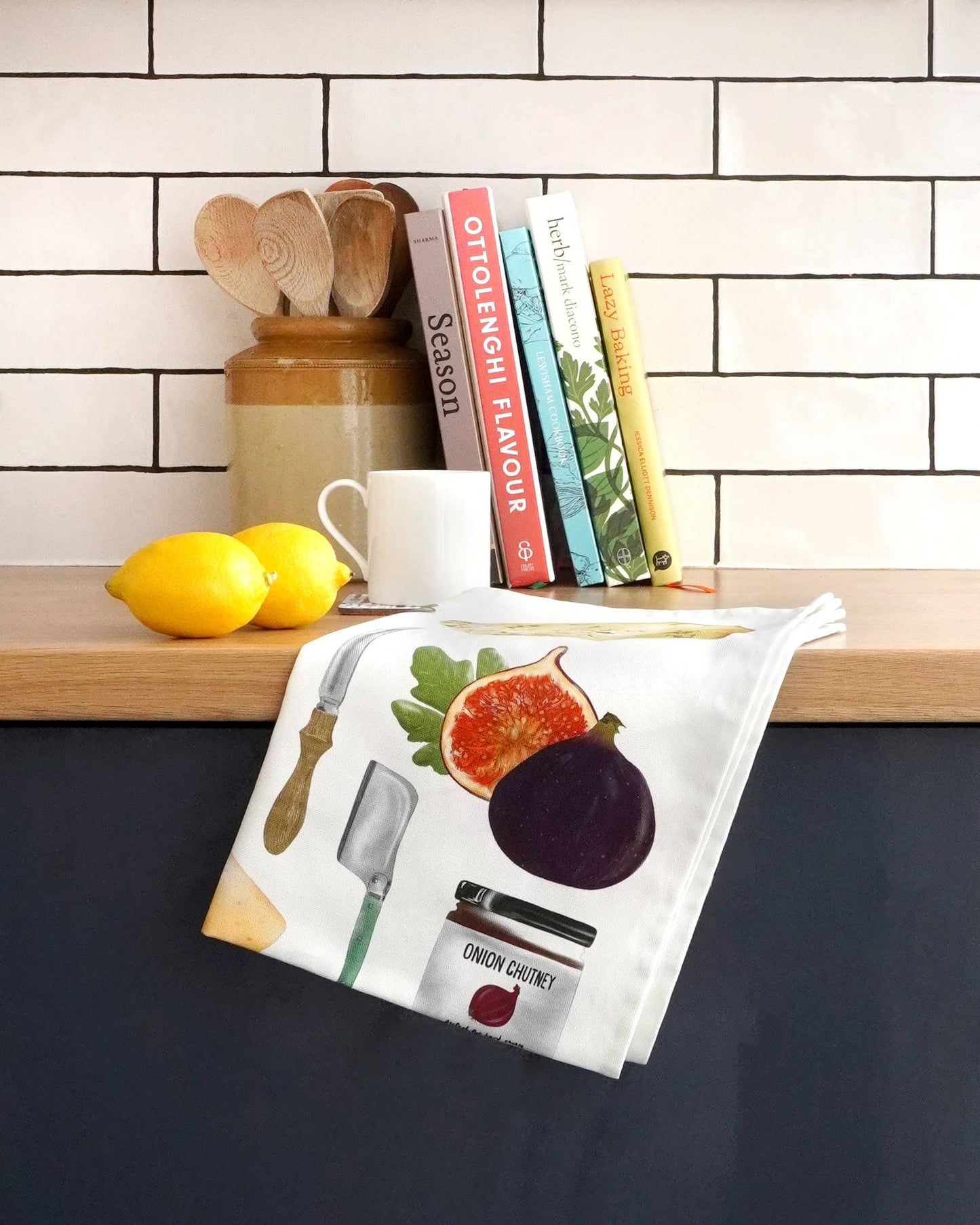 Cheese Board Tea Towel - British Made – Cheese Lovers Gift