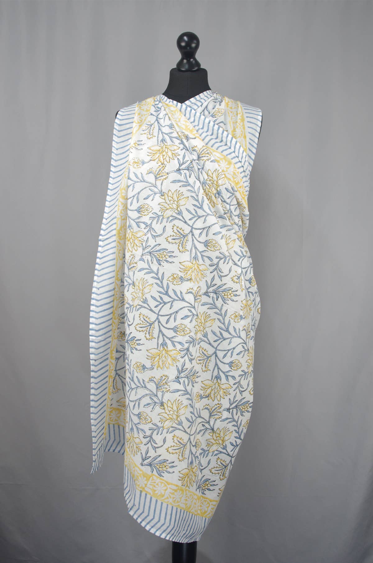 Kantha Decor - Beach  Coverup Sarong Pareo - English Garden