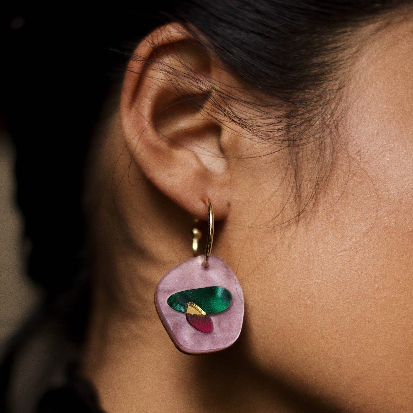 Pepper You Puddle Hoop Earrings in Lilac: Lilac