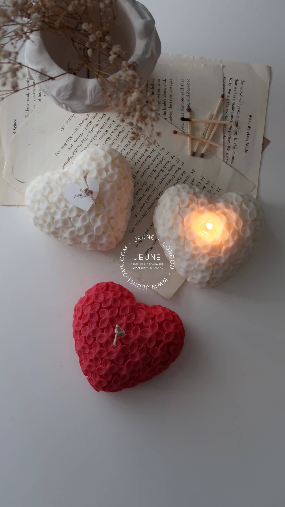 Jeune Home - Heart candle with botanical details