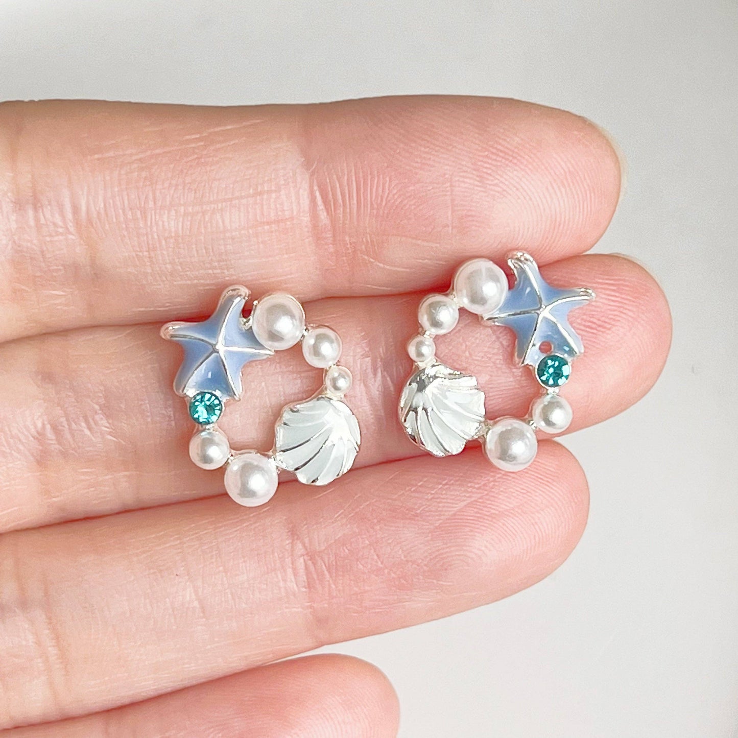 Ninaouity Blue Starfish and Seashell Earrings