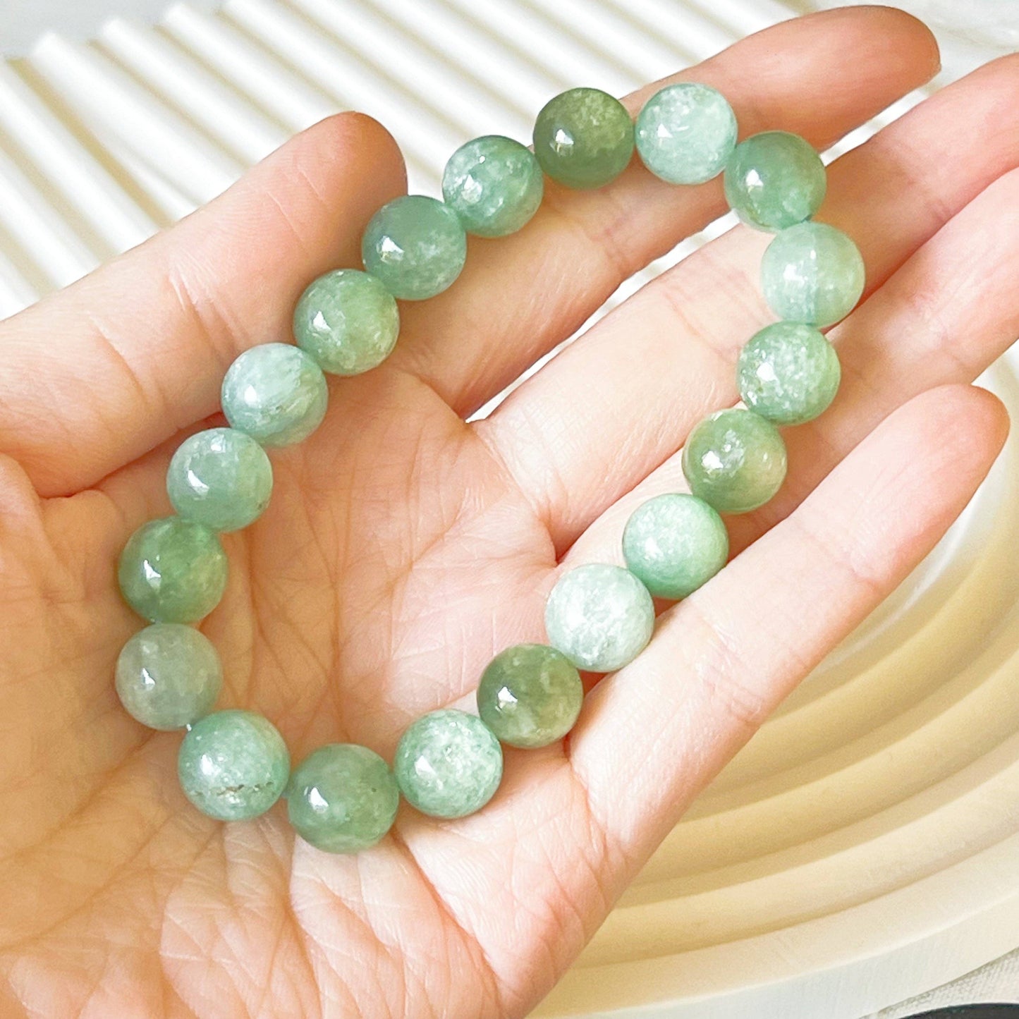 Ninaouity - Heart Chakra Light Green Lepidolite Crystal Bracelet