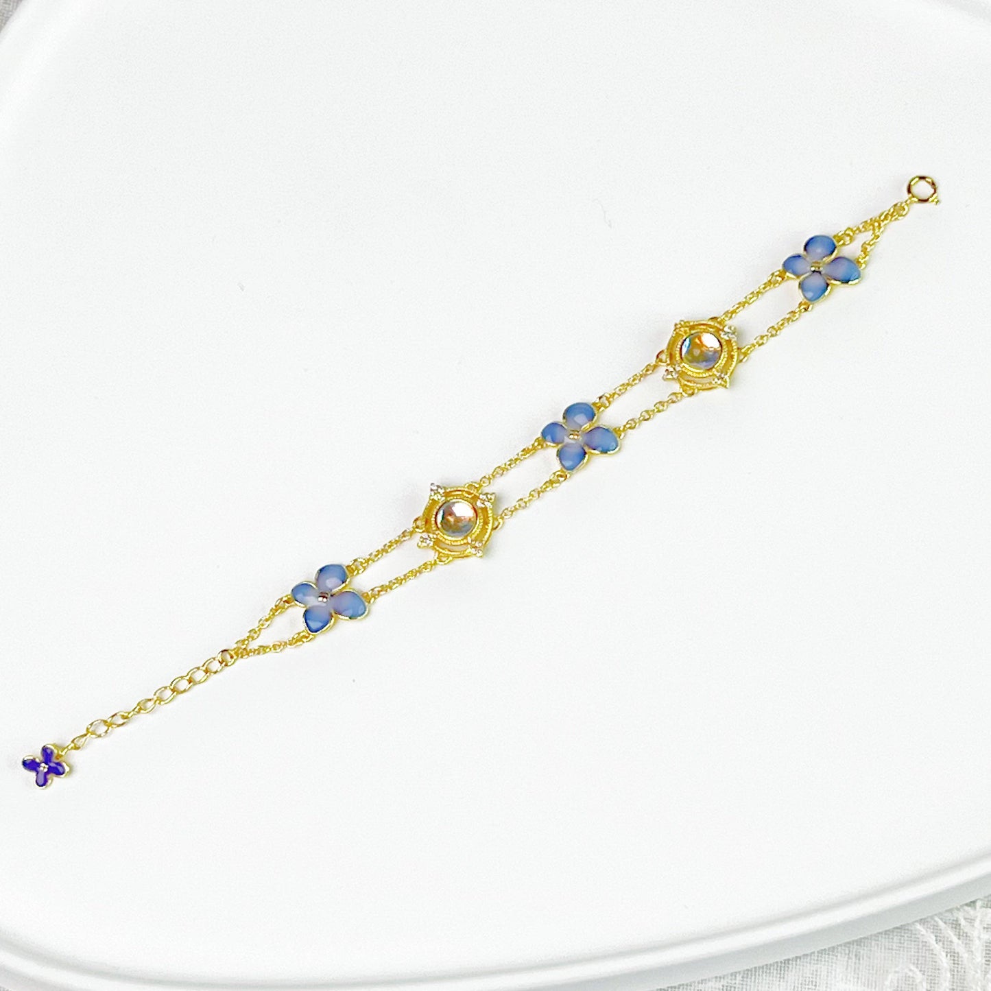 Ninaouity Blue Hydrangeas Flowers Gold Chain Bracelet