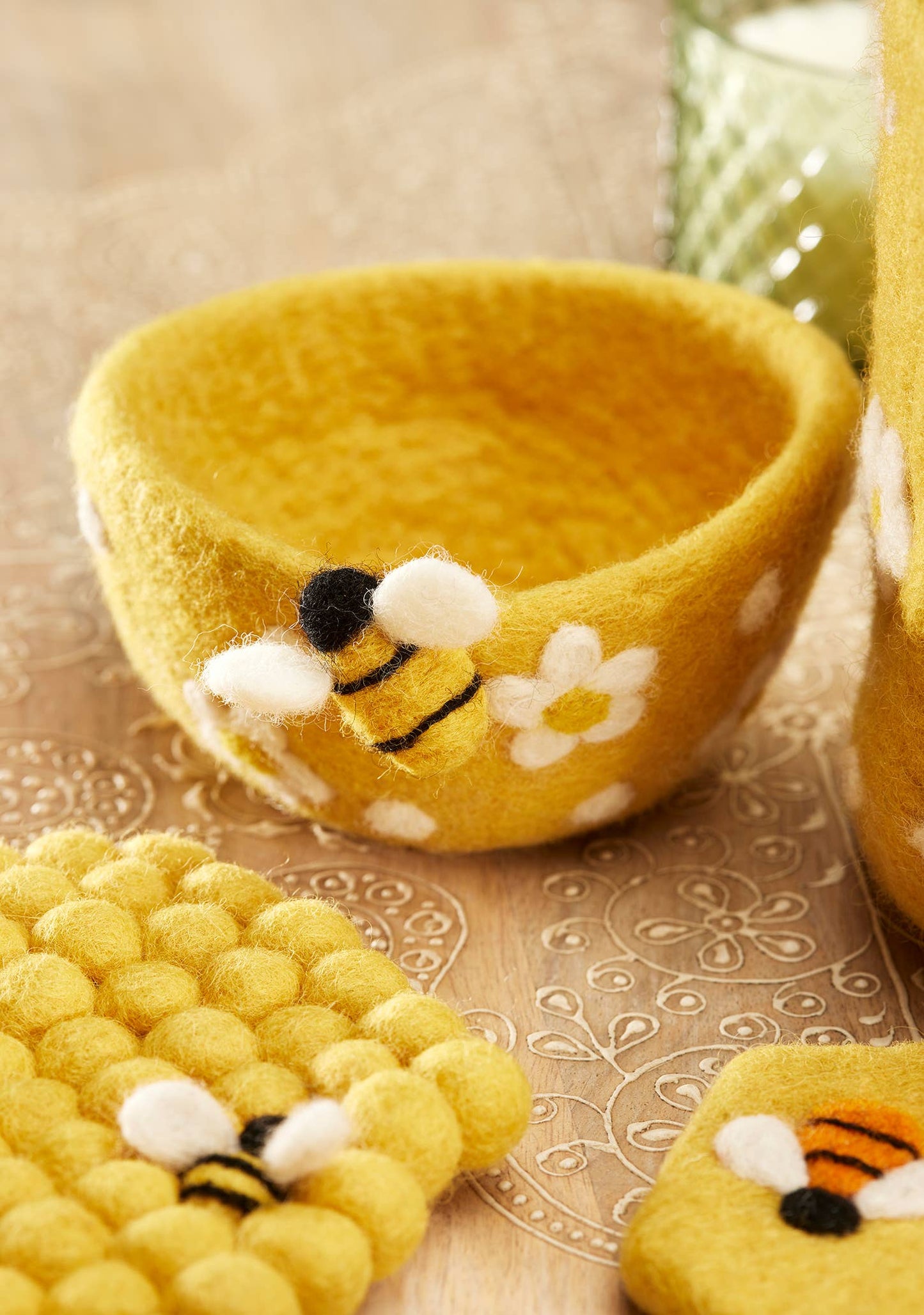 Namaste - Felt Bee & Daisy Decorative Bowl