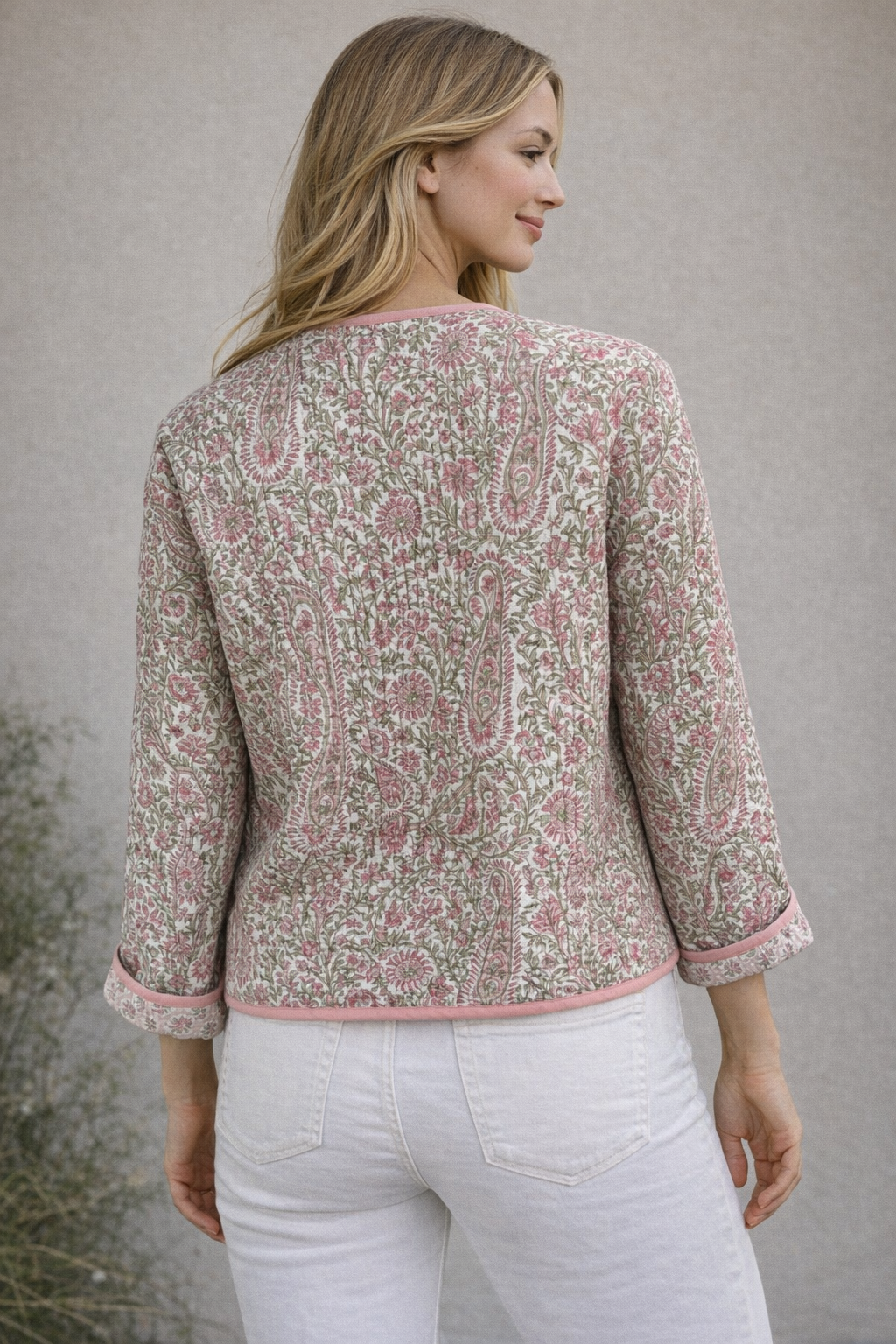 Floral  wood block printed reversible jacket with wooden buttons. 100 % cotton. Hand printed by amazingly talented artisans in Jaipur