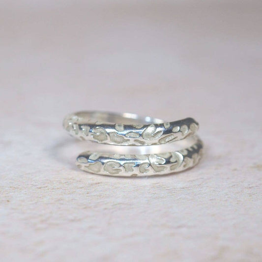 Lucy Kemp Jewellery - Sterling Silver Leopard Print Wrap Around Thumb Ring