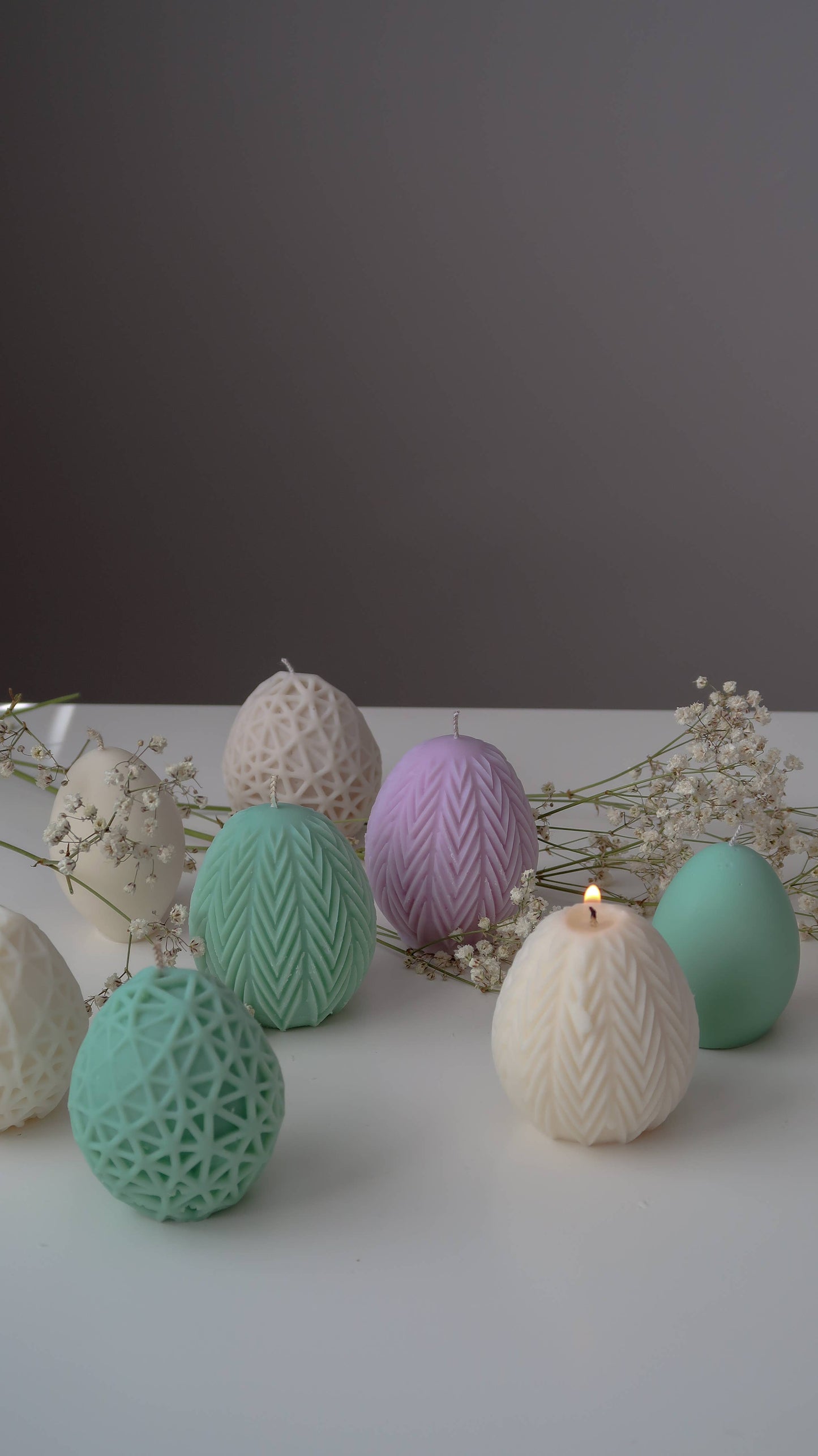 Jeune Home - Easter egg candle with ribbed design