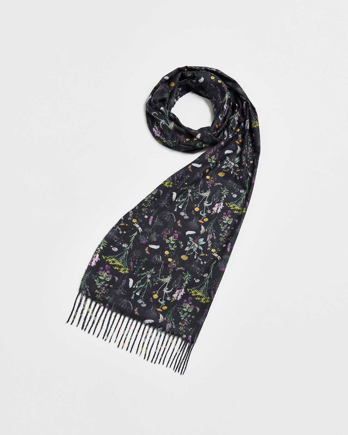 Wilderness Black Tassel Scarf