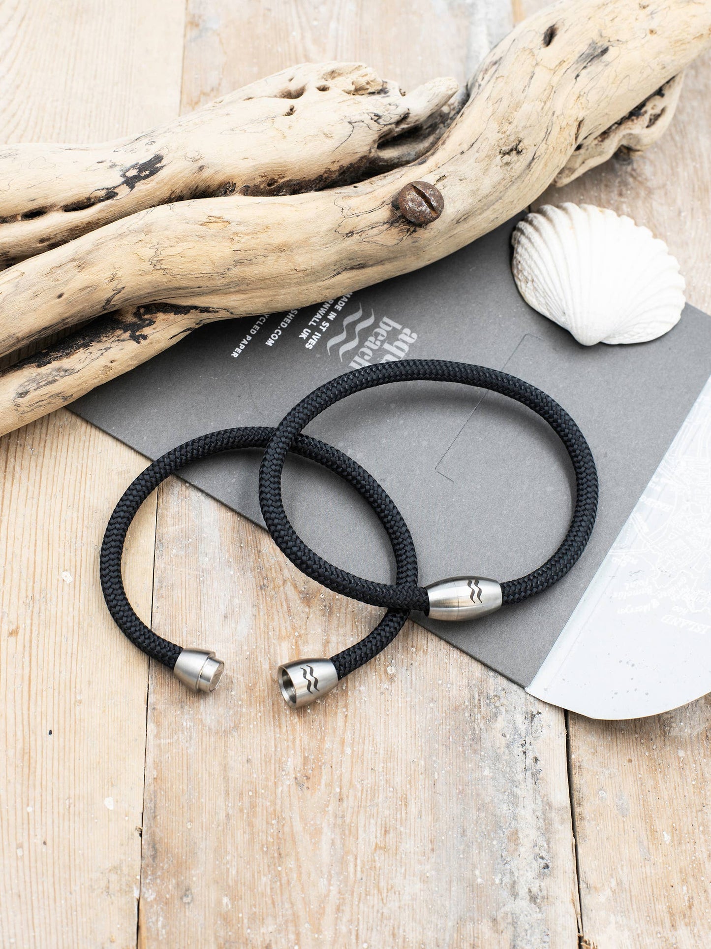 AQUA BEACH Magnetic Bracelet STAND PK-RECYCLED PLASTIC x 24 