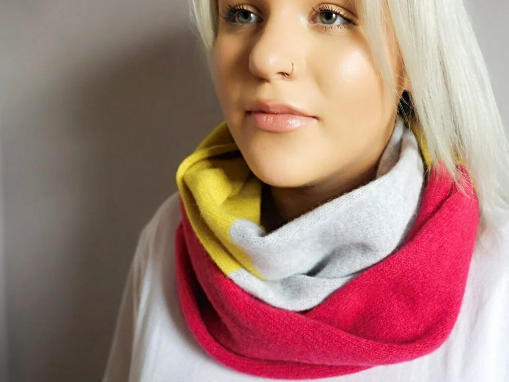 Lyndsey Currie Small Colour Block Snood