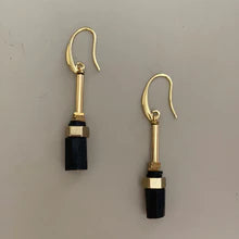 Gist Jewellery 18k gold plated brass earrings with black bead