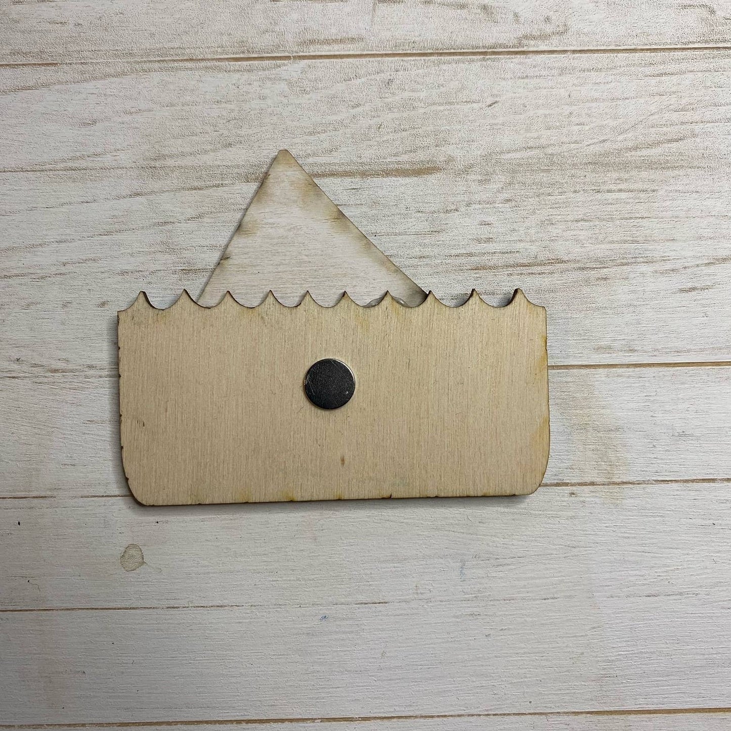 Gorgeous Little Bits - Sailing Boat Engraved Moelfre Magnet