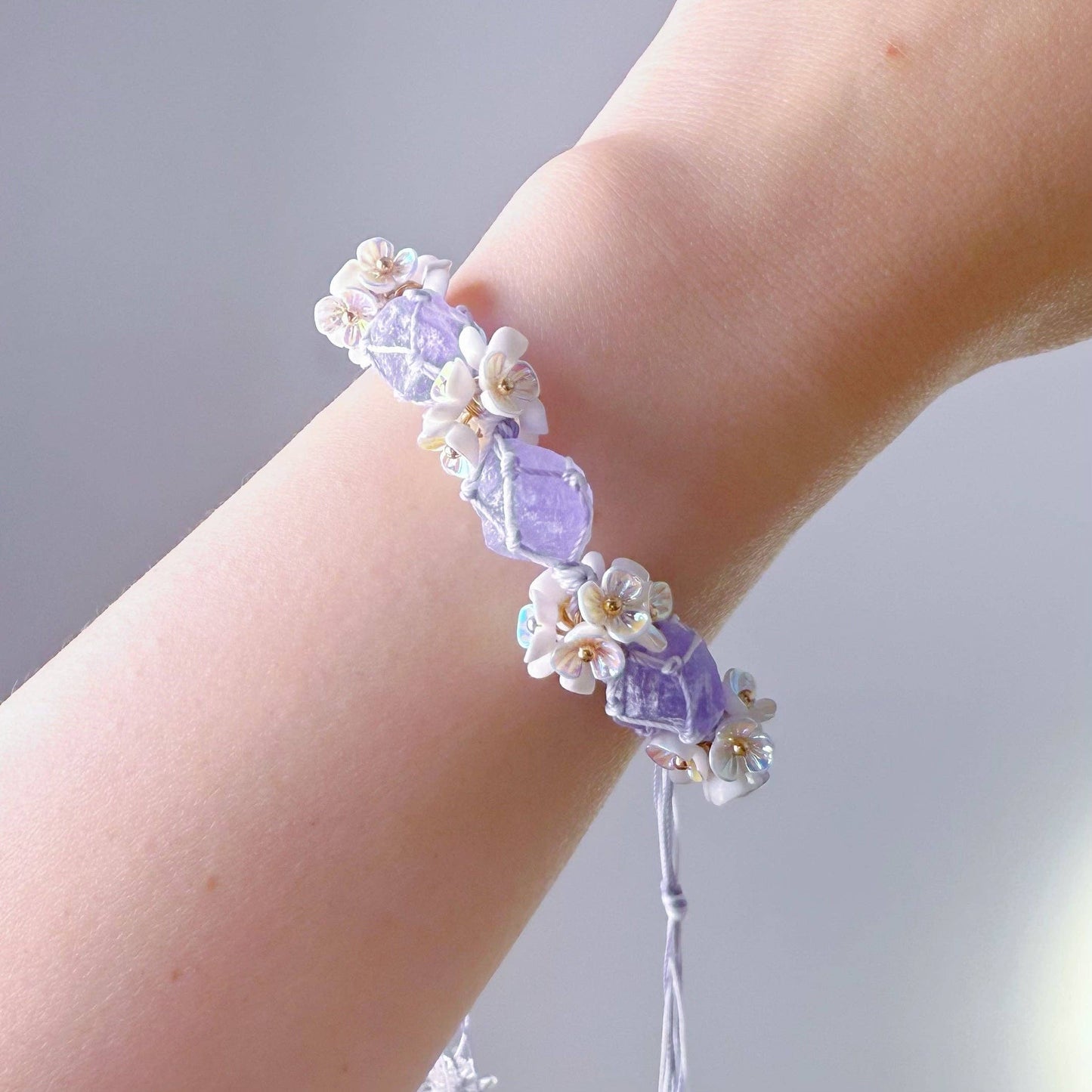 Ninaouity -  - Crown Chakra Amethyst and Flowers Handmade Macrame Crystal Bracelet