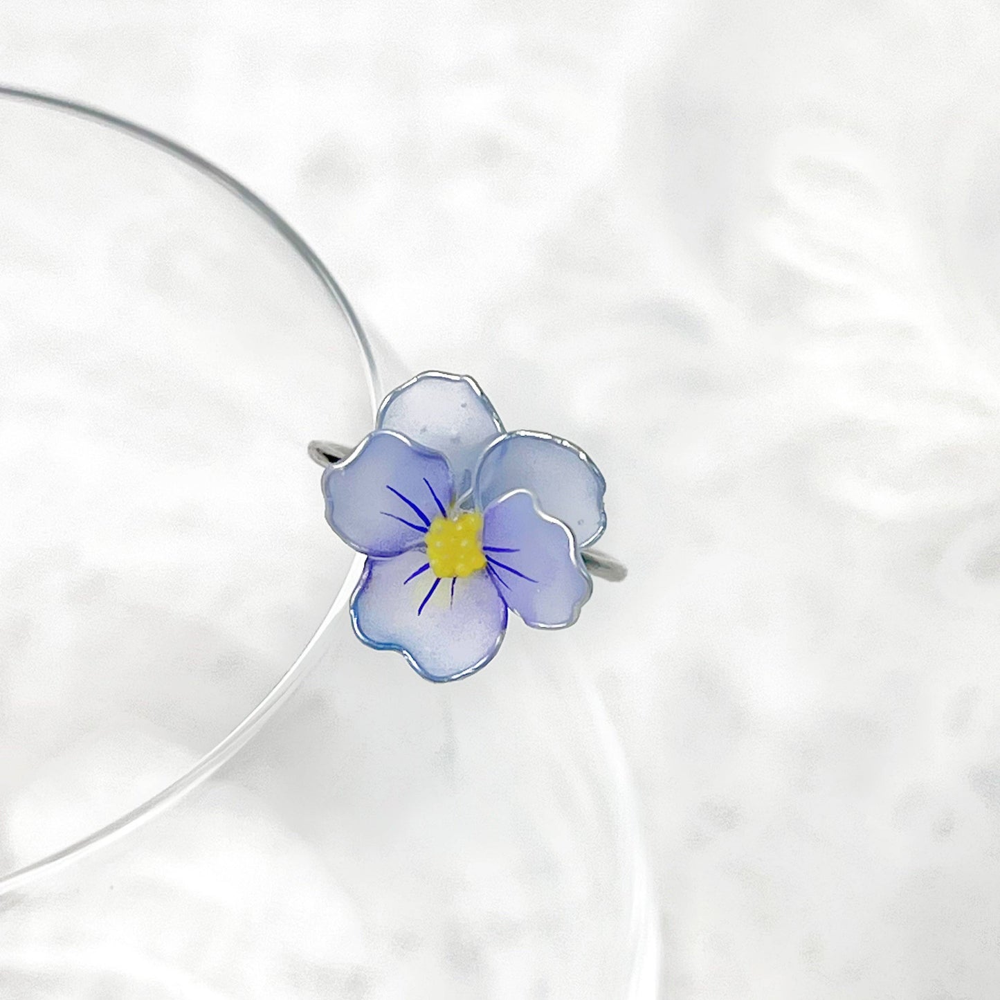 Ninaouity Handmade Spring Blue Pansy Flower Ring