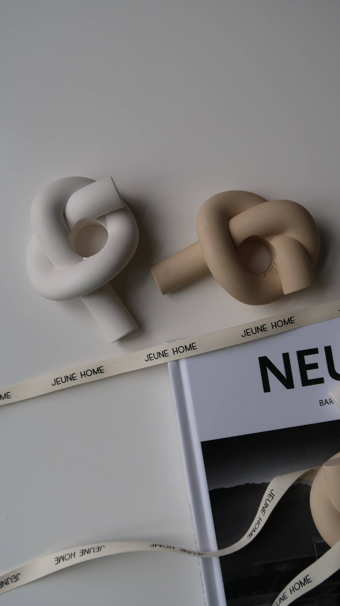 Jeune Home - Knot Candlestick Holder