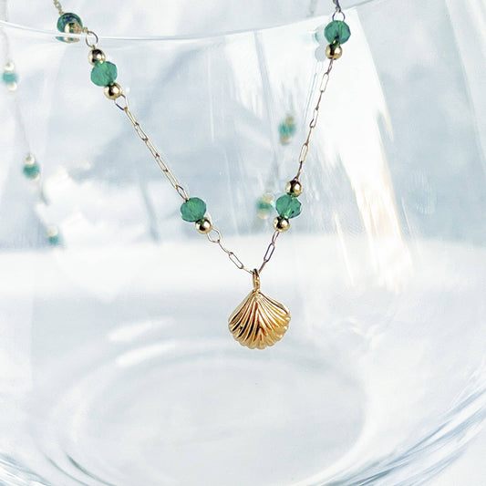 Ninaouity - Gold Shell and Green Crystal Beads Chain Necklace