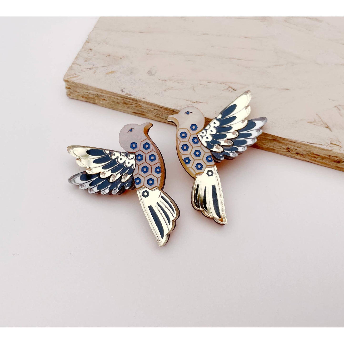Rosa Pietsch - Hummingbird Stud Earrings Gold/Caramel